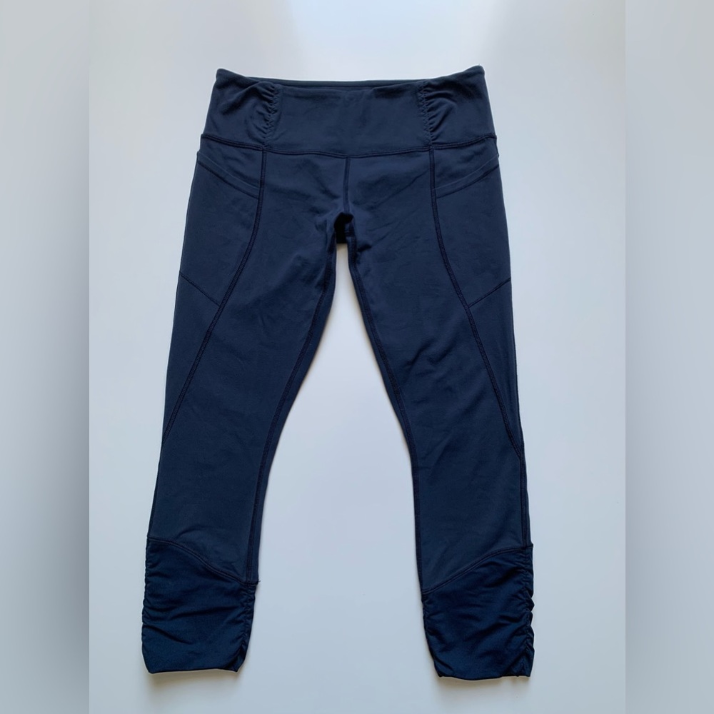 Lululemon Yoga Ruched Crop